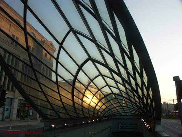 futuristic glas roof at a car park entrance in chemnitz