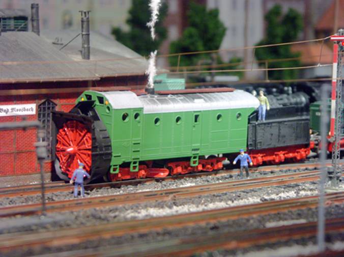 Rotary Snowplow in front of the MRE depot in Bad Moosbach