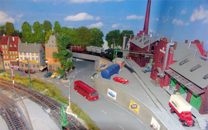 Bus reaches the underpass near the Victoria bicyle factory