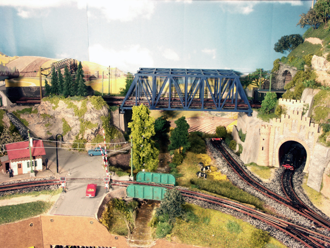 moosbach valley with two railway bridges and a railway/street crossing